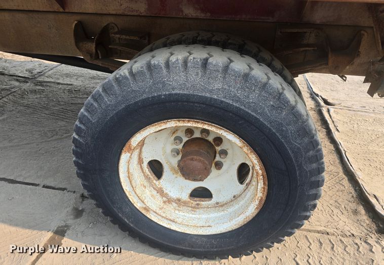 image for item EK6251 1967 GMC grain truck