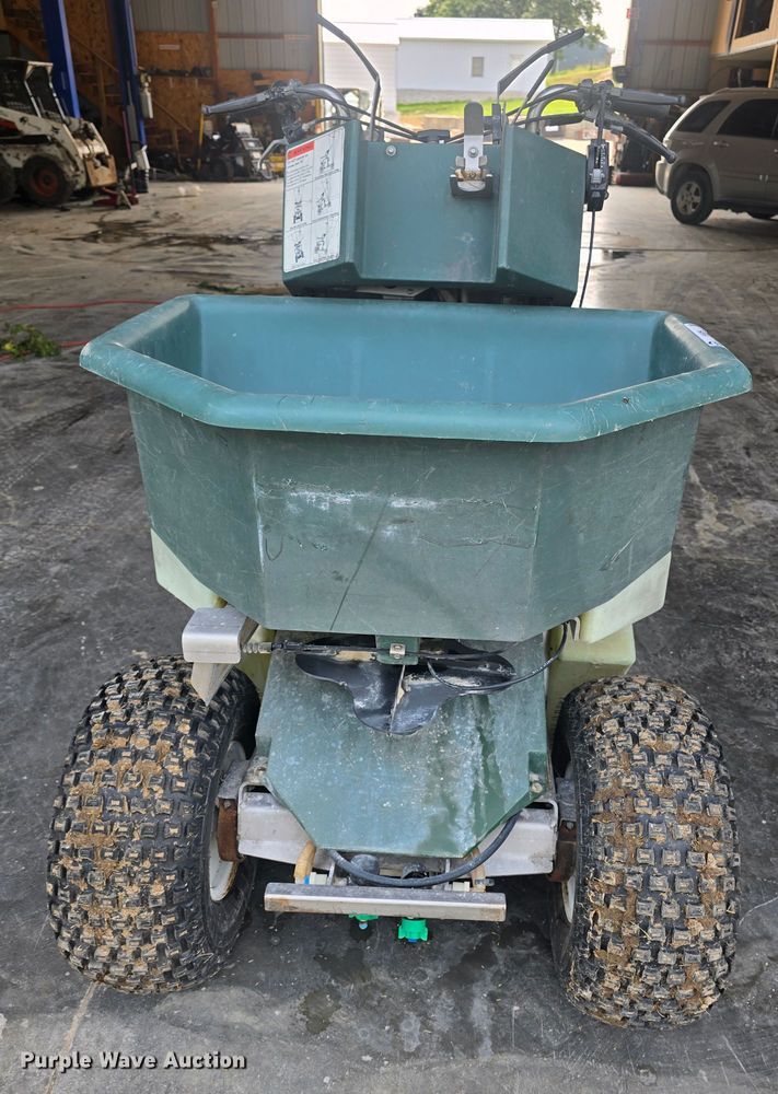 image for item EK6264 Permagreen  Triumph spreader