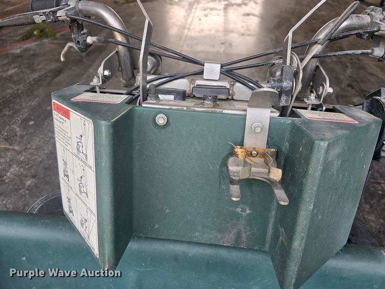 image for item EK6264 Permagreen  Triumph spreader