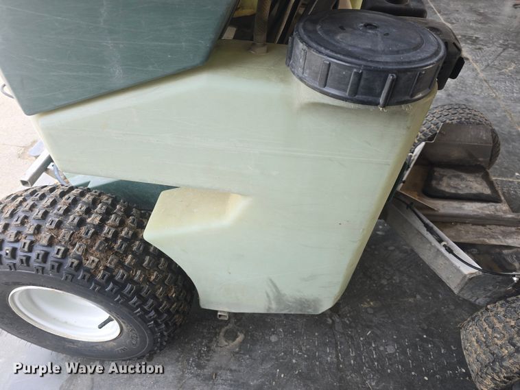 image for item EK6264 Permagreen  Triumph spreader