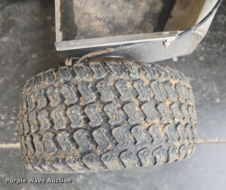 image for item EK6264 Permagreen  Triumph spreader