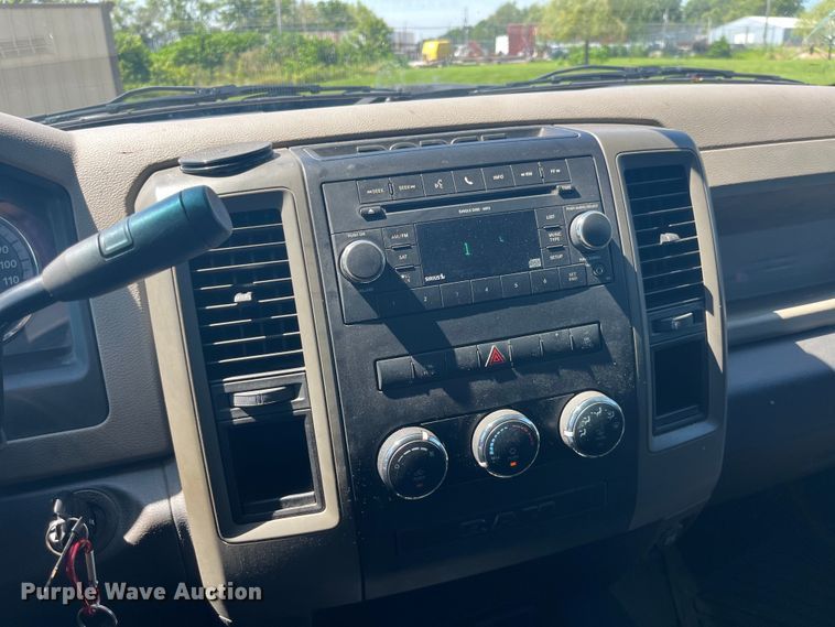 image for item EK8807 2011 Dodge Ram 2500 Crew Cab pickup truck