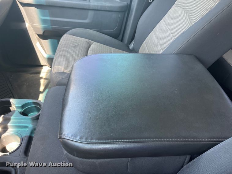 image for item EK8807 2011 Dodge Ram 2500 Crew Cab pickup truck