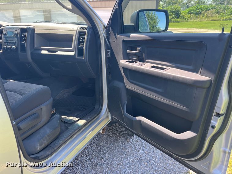 image for item EK8807 2011 Dodge Ram 2500 Crew Cab pickup truck