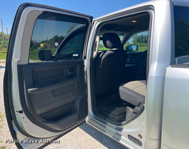 image for item EK8807 2011 Dodge Ram 2500 Crew Cab pickup truck