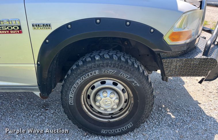 image for item EK8807 2011 Dodge Ram 2500 Crew Cab pickup truck