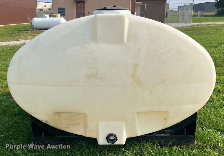 image for item EK8810 Poly tank