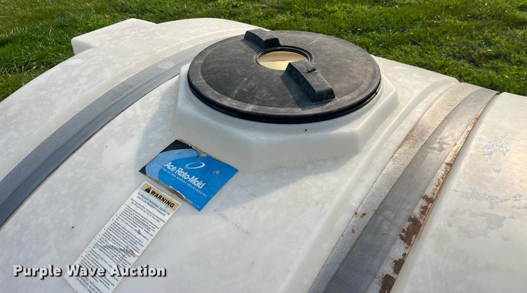 image for item EK8810 Poly tank