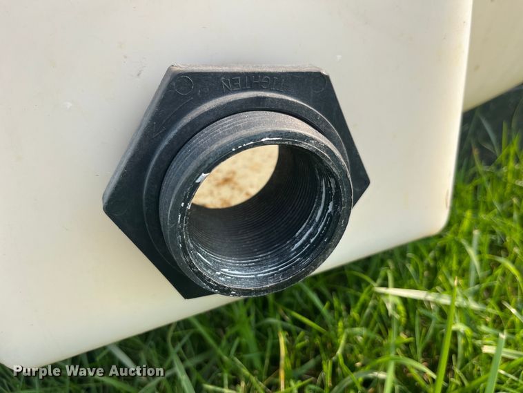 image for item EK8810 Poly tank