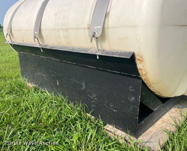 image for item EK8810 Poly tank