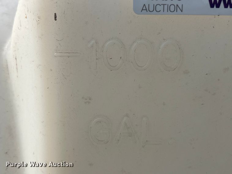 image for item EK8810 Poly tank