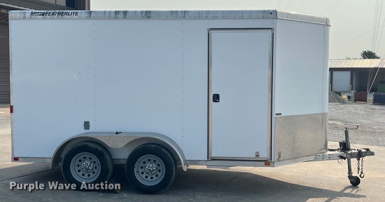 image for item EK8811 2011 Featherlite  1610-0012 enclosed cargo trailer