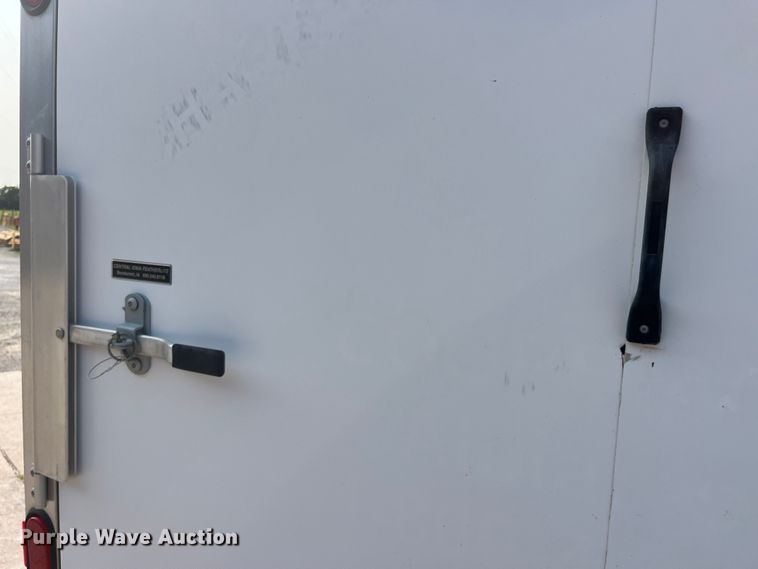 image for item EK8811 2011 Featherlite  1610-0012 enclosed cargo trailer