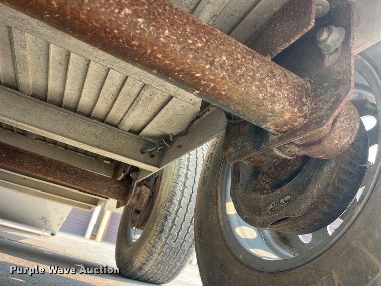 image for item EK8811 2011 Featherlite  1610-0012 enclosed cargo trailer