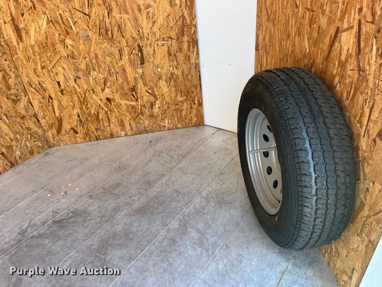 image for item EK8811 2011 Featherlite  1610-0012 enclosed cargo trailer