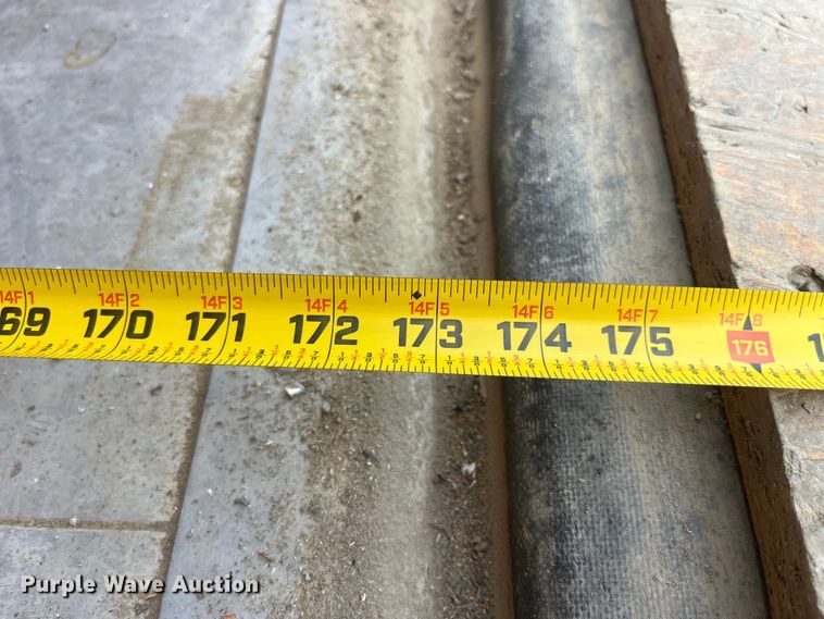 image for item EK8811 2011 Featherlite  1610-0012 enclosed cargo trailer