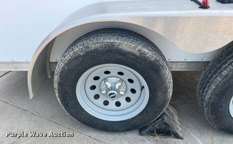 image for item EK8811 2011 Featherlite  1610-0012 enclosed cargo trailer