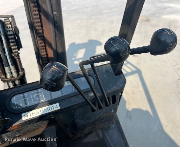 image for item EK8848 Yale C060TENUAE083 forklift