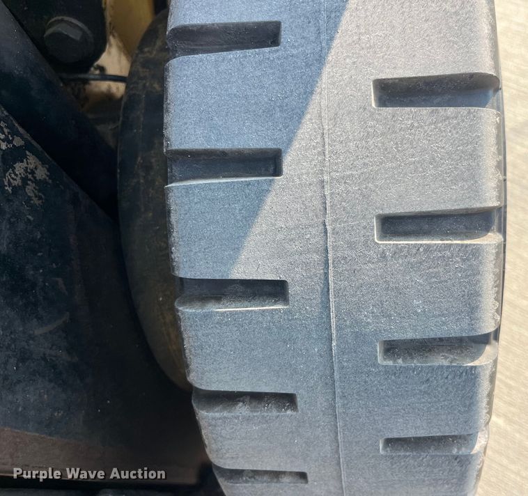 image for item EK8848 Yale C060TENUAE083 forklift