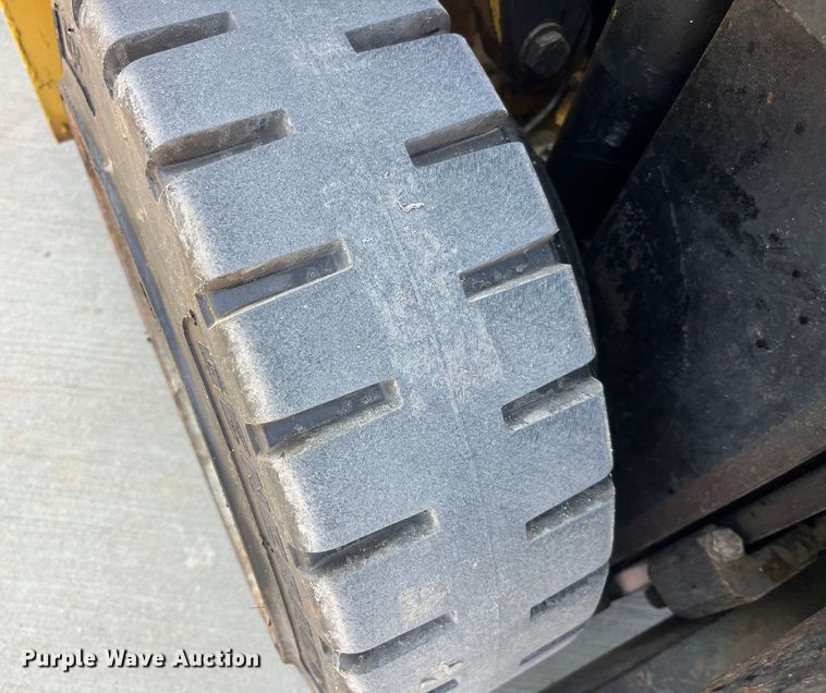 image for item EK8848 Yale C060TENUAE083 forklift