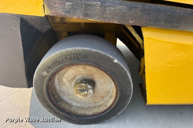 image for item EK8848 Yale C060TENUAE083 forklift