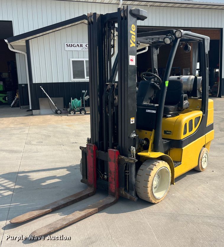 image for item EK8849 Yale GLC070VXNGSE090 forklift