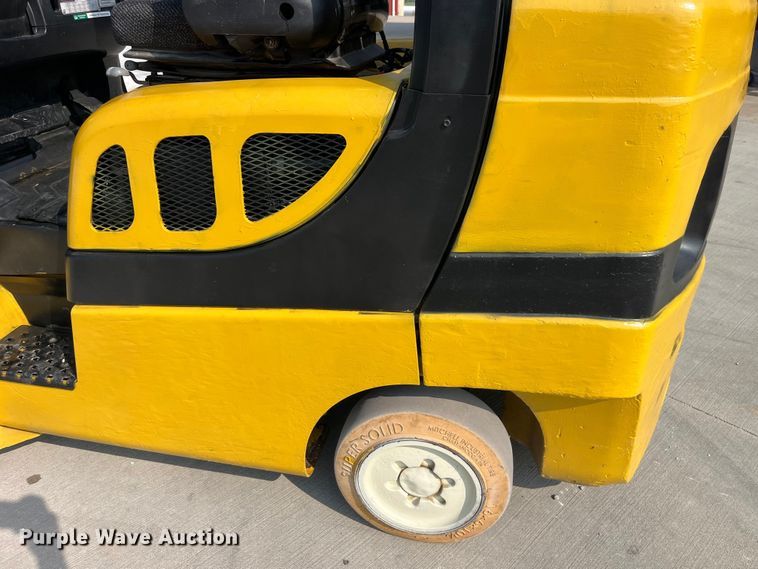 image for item EK8849 Yale GLC070VXNGSE090 forklift