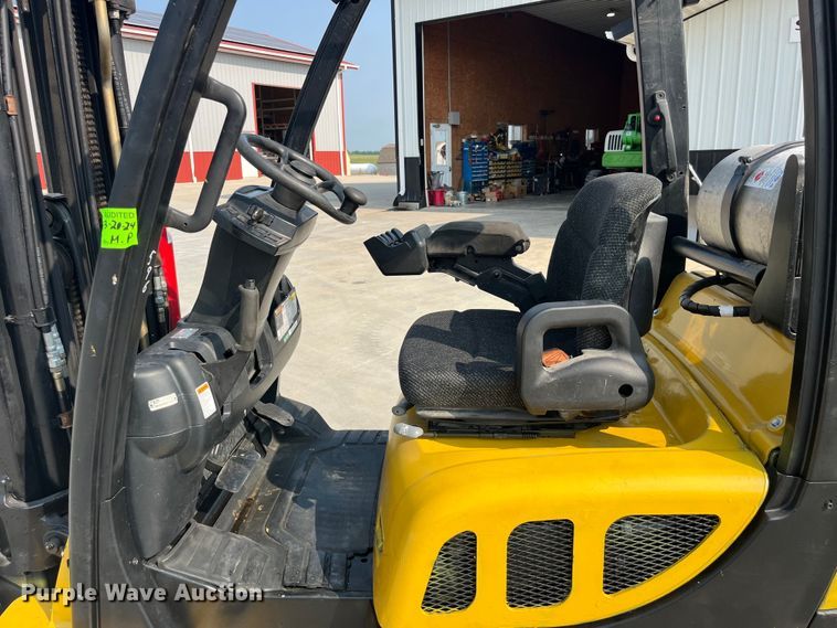 image for item EK8849 Yale GLC070VXNGSE090 forklift