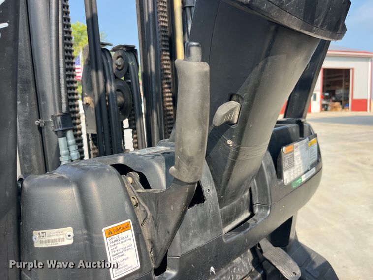 image for item EK8849 Yale GLC070VXNGSE090 forklift