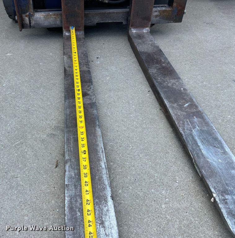 image for item EK8850 Komatsu FG30SHT-12 forklift