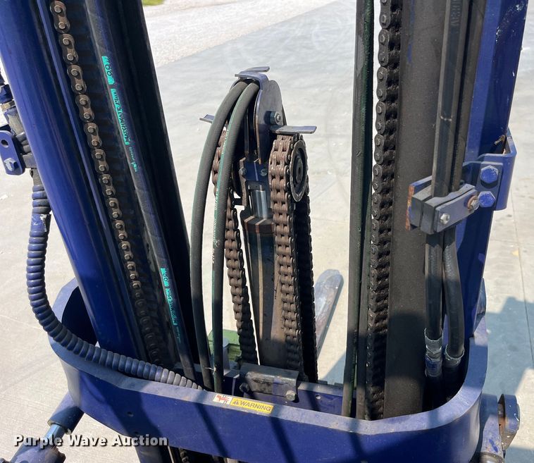 image for item EK8850 Komatsu FG30SHT-12 forklift