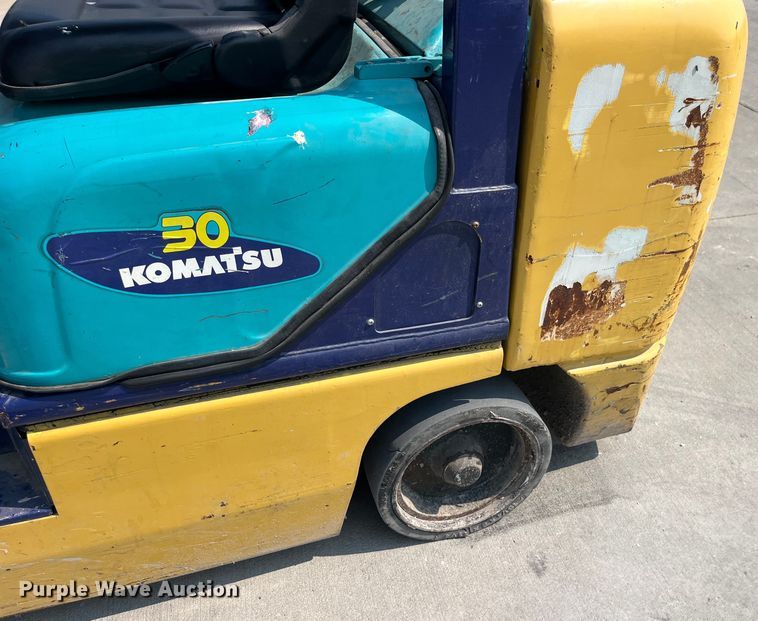 image for item EK8850 Komatsu FG30SHT-12 forklift