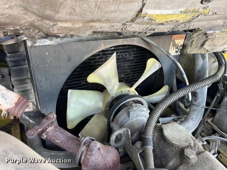 image for item EK8850 Komatsu FG30SHT-12 forklift