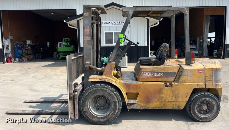 image for item EK8851 Caterpillar  DP40 forklift