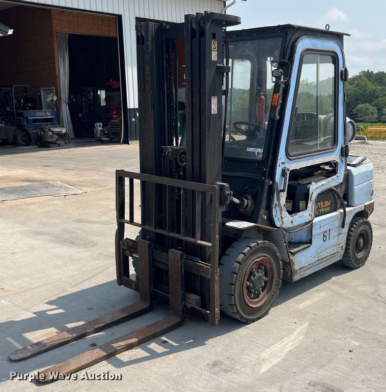 image for item EK8852 Utilev UT25P forklift