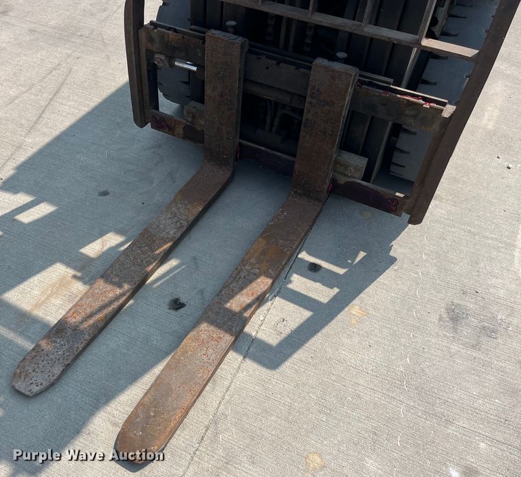 image for item EK8852 Utilev UT25P forklift