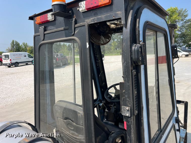 image for item EK8852 Utilev UT25P forklift