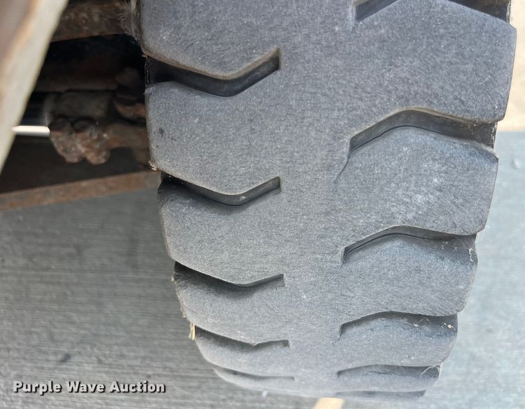 image for item EK8852 Utilev UT25P forklift