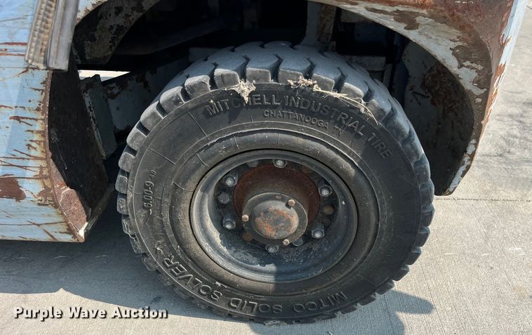 image for item EK8852 Utilev UT25P forklift