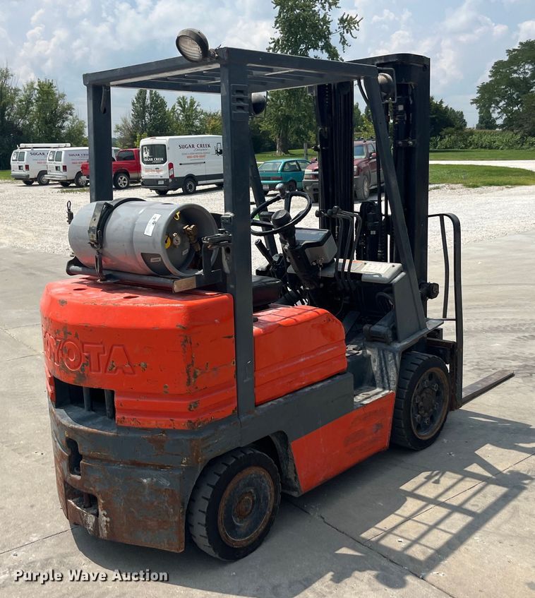 image for item EK8853 Toyota  5FGC25 forklift