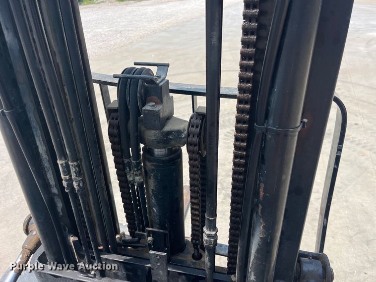 image for item EK8853 Toyota  5FGC25 forklift