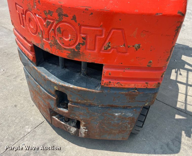 image for item EK8853 Toyota  5FGC25 forklift