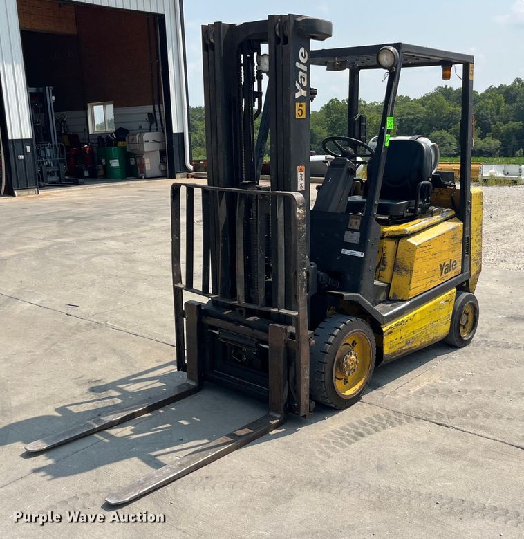 image for item EK8856 Yale GLC050TFNUAE084 forklift