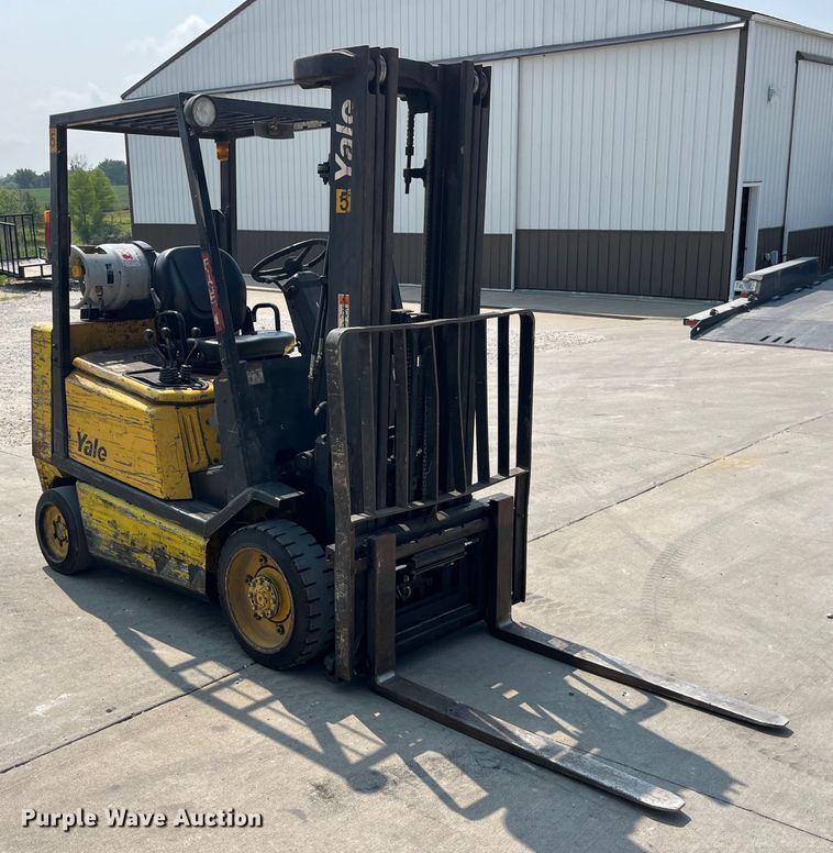 image for item EK8856 Yale GLC050TFNUAE084 forklift