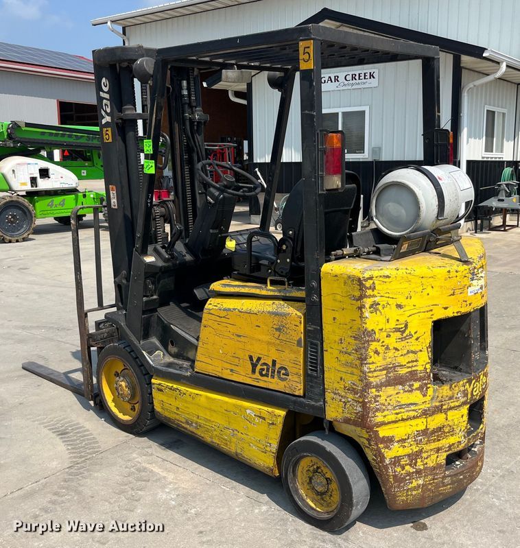image for item EK8856 Yale GLC050TFNUAE084 forklift