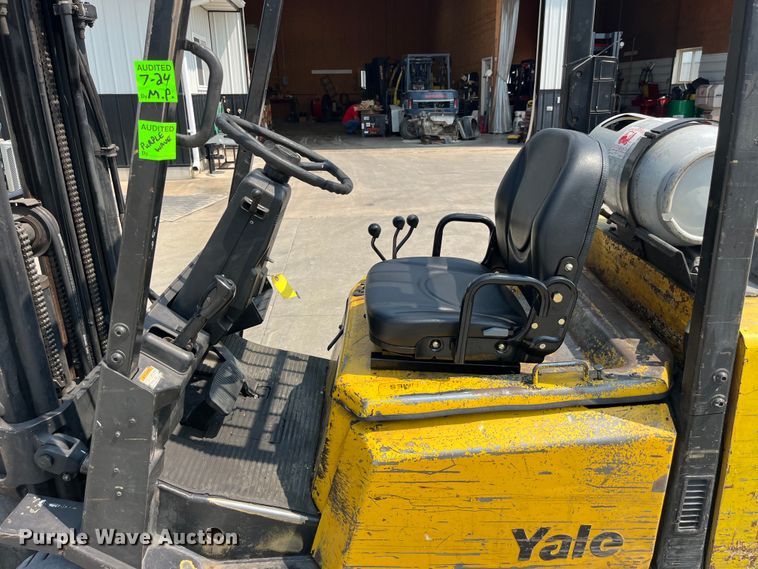 image for item EK8856 Yale GLC050TFNUAE084 forklift