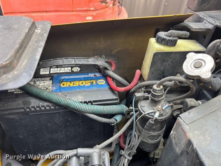 image for item EK8856 Yale GLC050TFNUAE084 forklift