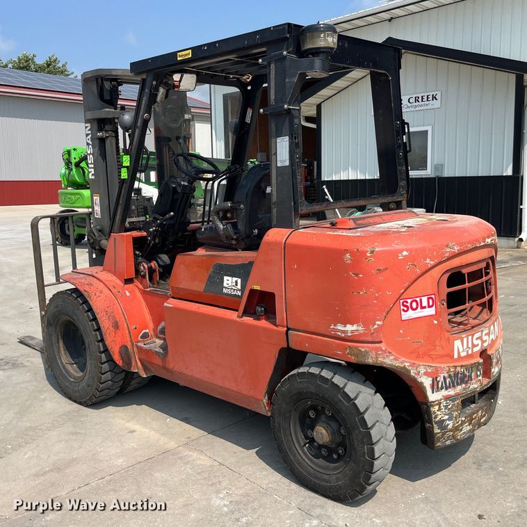 image for item EK8857 Nissan  F04G40V forklift