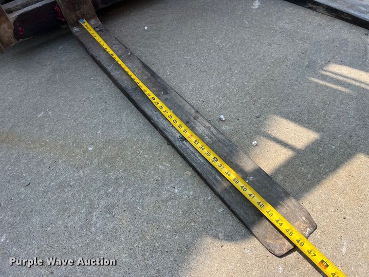 image for item EK8857 Nissan  F04G40V forklift