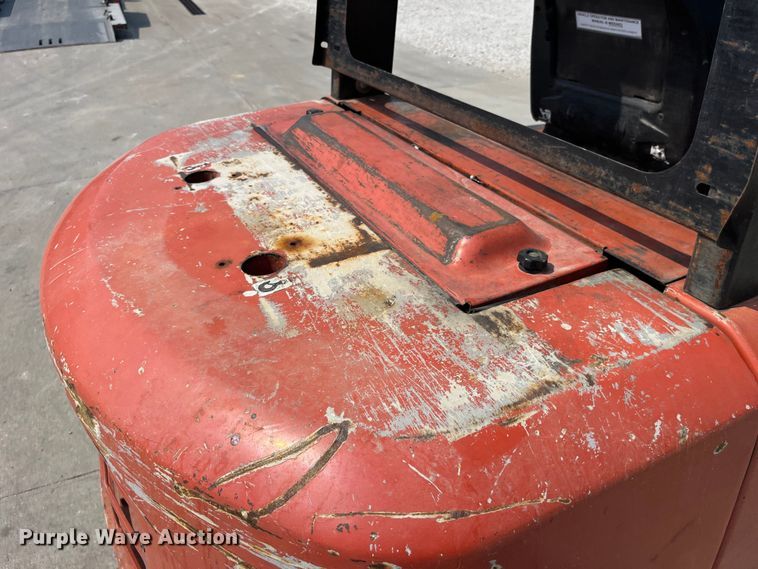 image for item EK8857 Nissan  F04G40V forklift